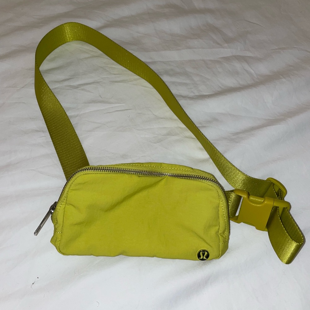 Lululemon Fanny Pack Yellow NEW!